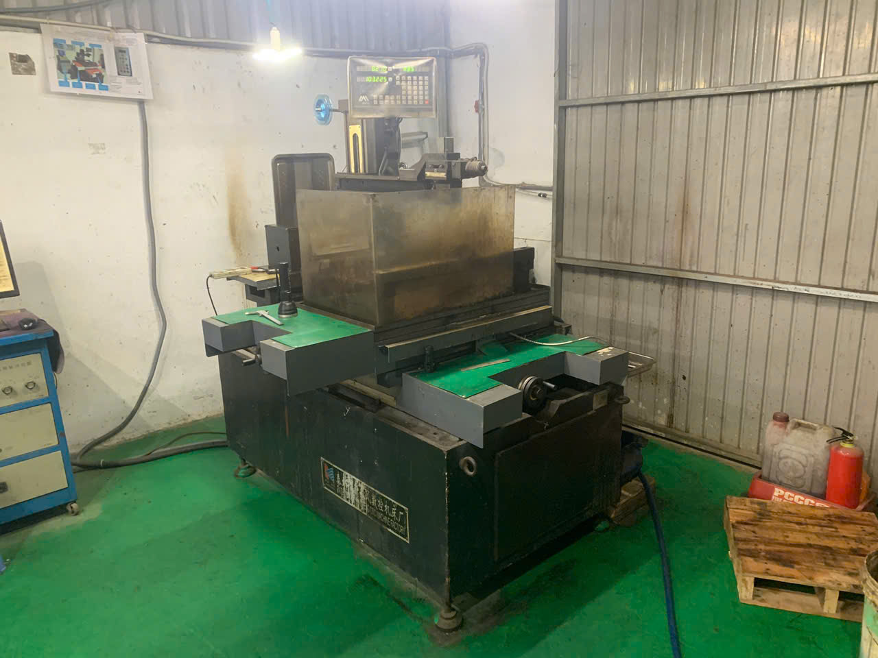 Wire cutting machine 4.jpg